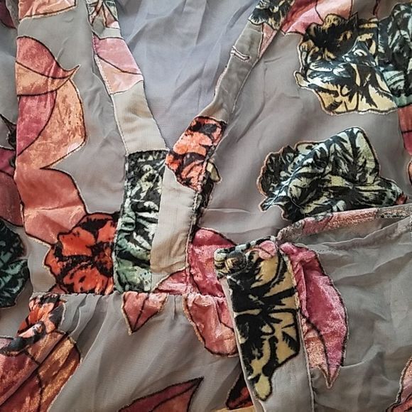 En Creme Velvet Flower cut‎ sleeves Dress NWT SzL - Picture 4 of 8